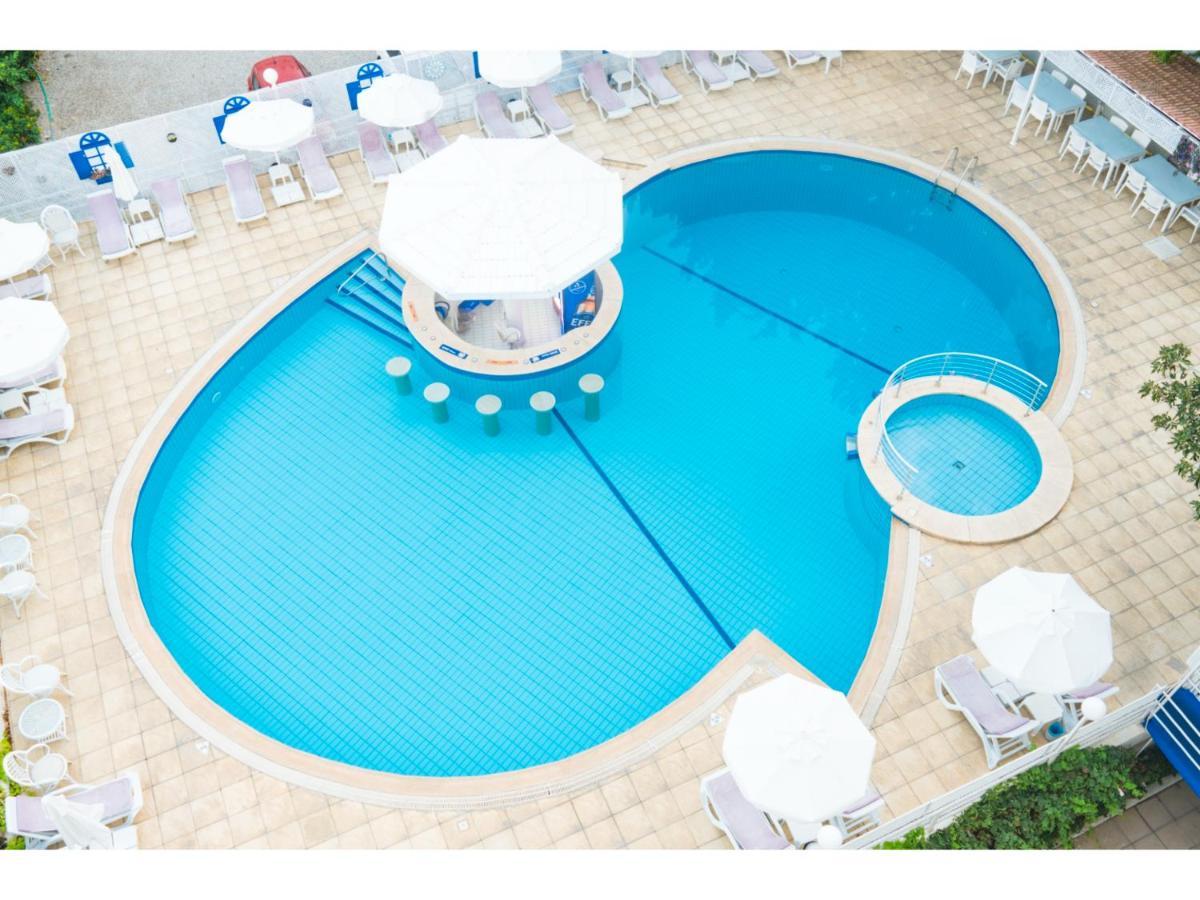 Sammy'S Hotel Кіренія Екстер'єр фото