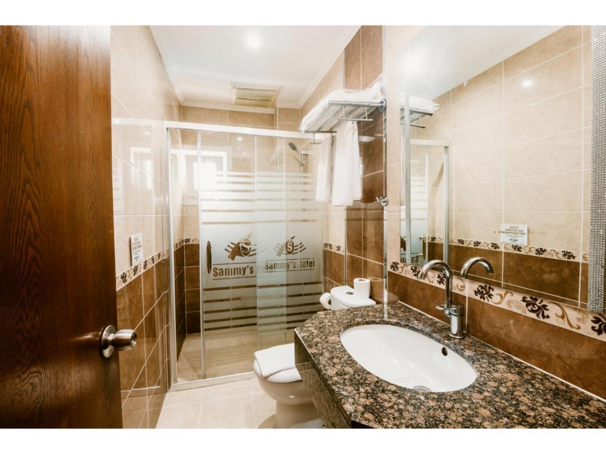 Sammy'S Hotel Кіренія Екстер'єр фото