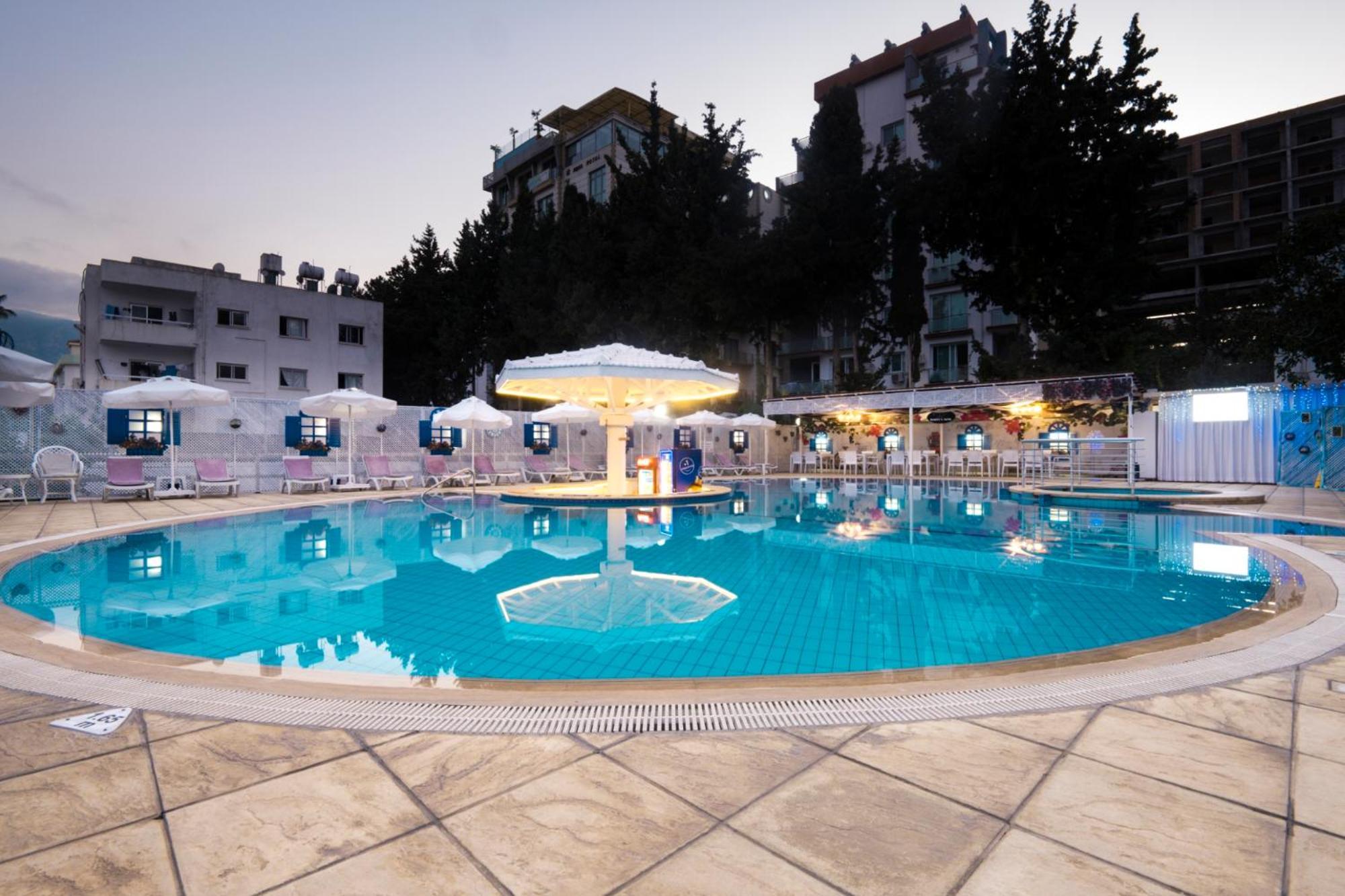 Sammy'S Hotel Кіренія Екстер'єр фото